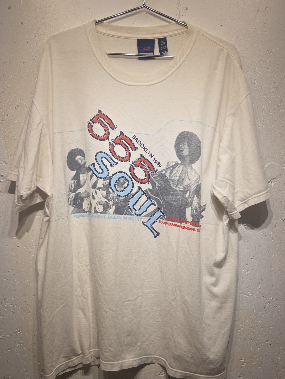 *Vintage 2000s* Triple Five Soul White Graphic Short Sleeve T-Shirt (2XL)